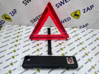 Знак аварийной остановки Volvo XC70 2016 контрактная Знак аварийной остановки Volvo XC70 2016