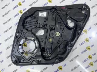 Стеклоподъемник задний правый Volvo V40 2016