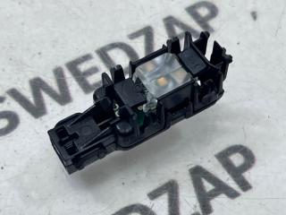 Плафон подсветки салона Volvo V40 2016