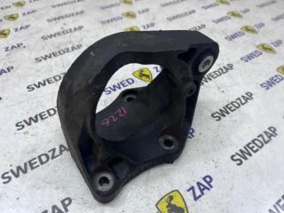 Кронштейн промежуточного вала передний правый Volvo XC60 2015