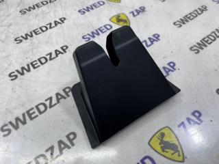 Накладка замка багажника Volvo ХС40