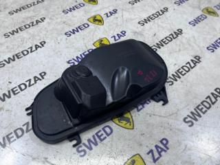 Крышка фары правая Volvo XC60 2015 контрактная Крышка фары правая Volvo XC60 2015