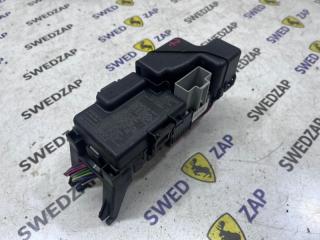 Блок предохранителей салонный Volvo S80 2009