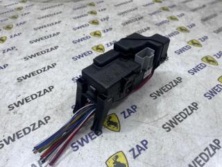 Блок предохранителей салонный Volvo S80 2011