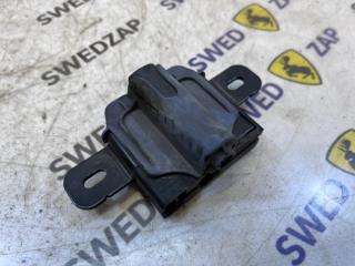 Замок капота Volvo S60 2014 контрактная Замок капота Volvo S60 2014