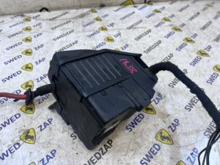 Блок предохранителей под капот Volvo S80 2009