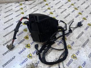 Блок предохранителей под капот Volvo XC70 2009