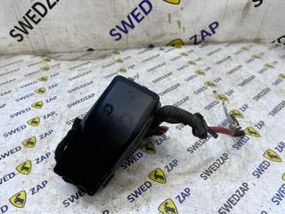 Блок предохранителей под капот Volvo S80 2010