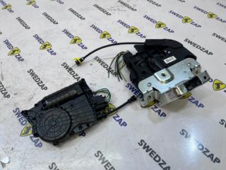 Замок двери багажника Volvo XC70 2010