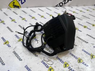 Блок предохранителей под капот Volvo S80 2010