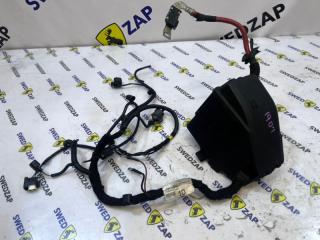 Блок предохранителей под капот Volvo S80 2010