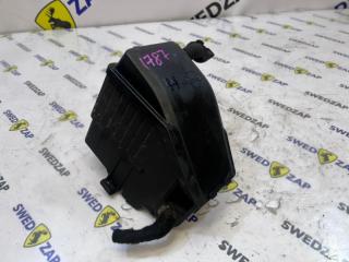 Блок предохранителей под капот Volvo S80 2010