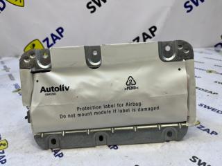 Подушка в торпеду Volvo XC70