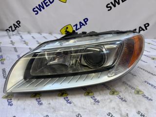 Фара поворотная левая Volvo XC70 2007