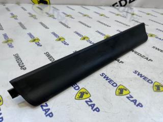 Накладка на порог салона передняя правая Volvo S80 2008