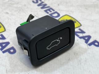 Кнопка багажника Volvo XC70 2009