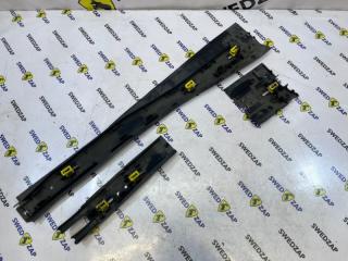 Защита топливных трубок Volvo S80 2008