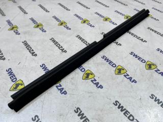 Бархотки бокового стекла задние правые Volvo S80