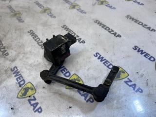 Датчик положения кузова задний правый Volvo S80 2008