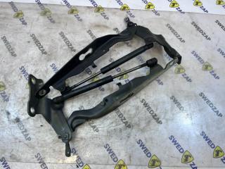 Петли капота Volvo XC60 2015