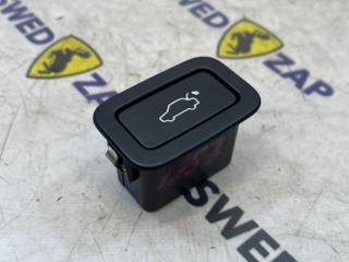 Кнопка багажника Volvo XC70 2011