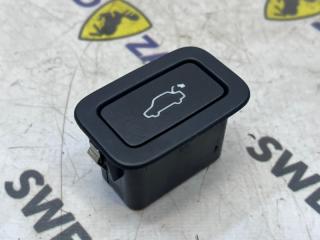 Кнопка багажника Volvo XC70 2008