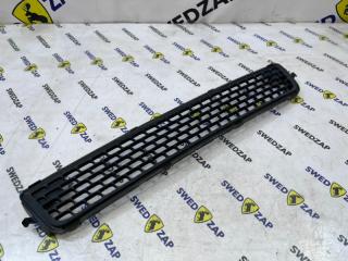 Решетка в бампер передняя Volvo V70