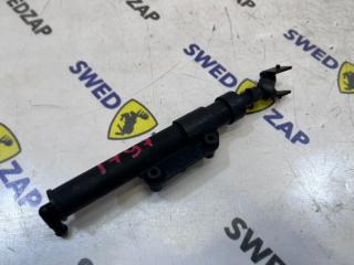 Форсунка омывателя фары правая Volvo S80 2011 контрактная Форсунка омывателя фары правая Volvo S80 2011