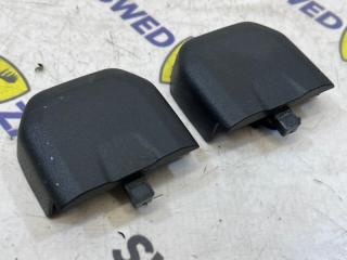 Заглушка полозьев сиденья Volvo XC70 2009