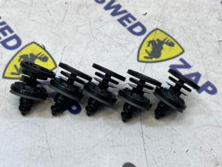 Запчасть клипса дверной карты Audi Q6