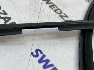 Уплотнитель порога правый S60 2015 B4164T