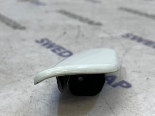 Крышка омывателя передняя правая S80 2010 B6304T