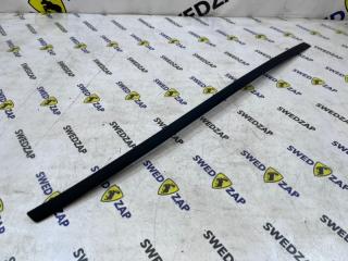 Молдинг лобового стекла передний левый Volvo S80 2010