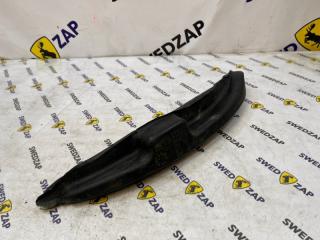 Уплотнитель крыла передний левый Volvo S80 2012