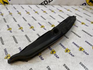 Уплотнитель крыла передний правый Volvo S80 2012