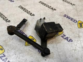 Датчик положения кузова задний правый Volvo XC70 2008