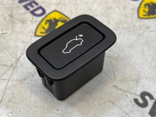 Кнопка багажника Volvo XC70 2008