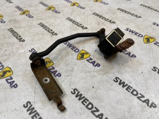 Датчик положения кузова передний правый Volvo XC70 2008