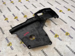 Кронштейн замка двери передний правый Volvo XC70 2008