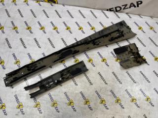 Защита топливных трубок Volvo S80 2009