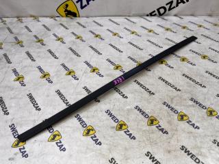 Молдинг лобового стекла левый Volvo S80 2009