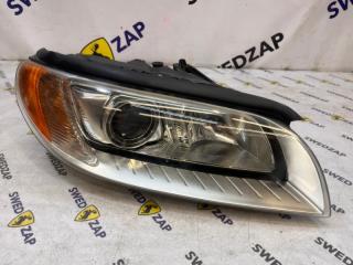 Фара поворотная правая Volvo S80 2009