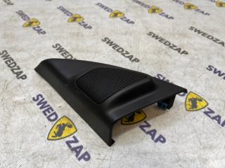 Уголок твиттер левый Volvo S80 2011