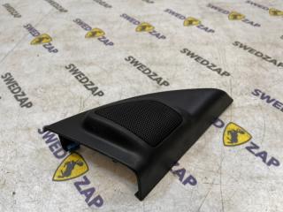 Уголок твиттер правый Volvo XC70 2011