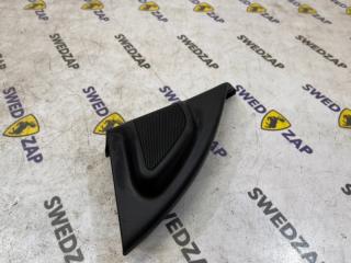 Уголок твиттер левый Volvo S80 2009