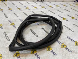 Уплотнитель двери задний Volvo XC70