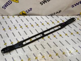 Кронштейн радиатора Volvo XC60 2010