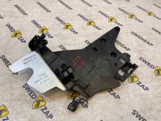 Кронштейн замка двери задний правый Volvo XC70 BZ 31253942 контрактная