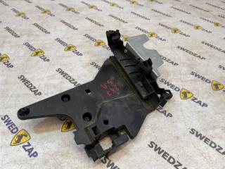 Кронштейн замка двери задний левый Volvo XC70 BZ 31253941 контрактная