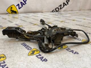 Кронштейн ручки двери передний правый S80 AS